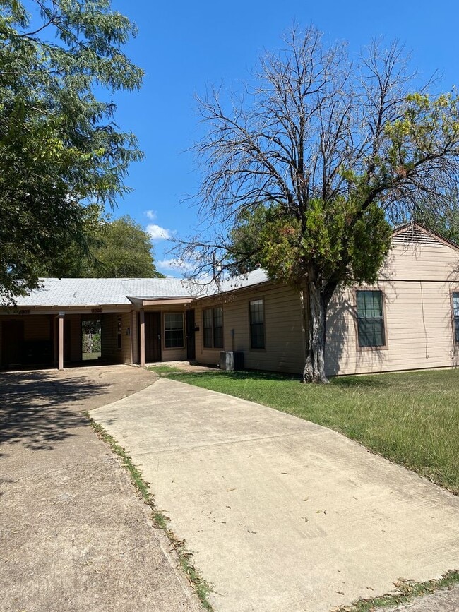 property at 2005 Elkins Ave