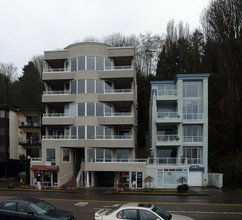 Seacrest Place in Seattle, WA - Foto de edificio - Building Photo