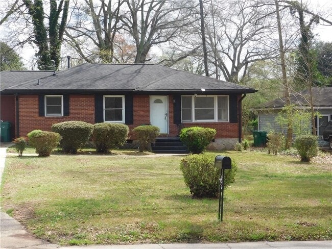 2174 Whites Mill Rd in Decatur, GA - Building Photo - Building Photo