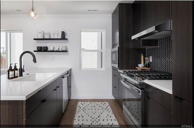 property at 1660 S Major St