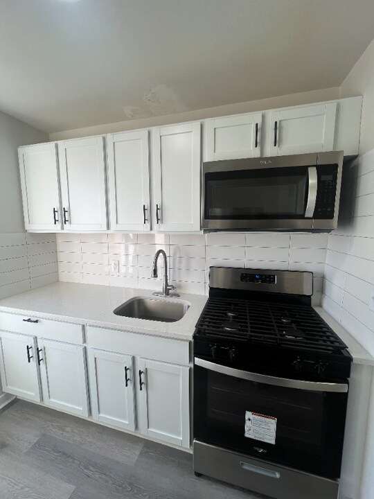 676 Park Ave in East Orange, NJ - Building Photo