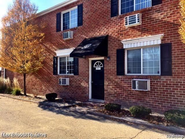 2405 Torquay Ave in Royal Oak, MI - Building Photo - Building Photo