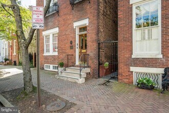 310 Prince St in Alexandria, VA - Building Photo - Building Photo
