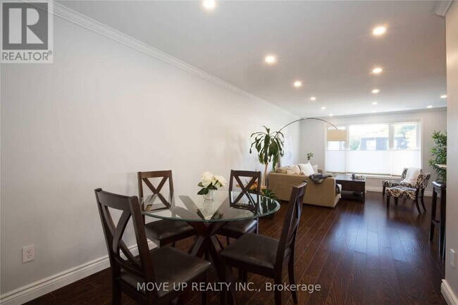 3384 Hannibal Rd in Burlington, ON - Building Photo - Building Photo