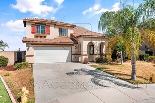 29444 Rock Point Dr in Lake Elsinore, CA - Building Photo
