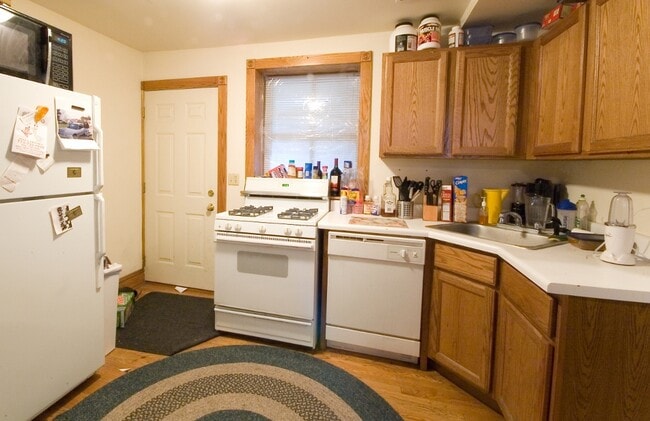 3600 N Hermitage Ave, Unit 2