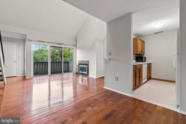 property at 902 Aspen Dr