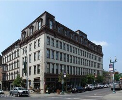 5 Broadway in Troy, NY - Building Photo