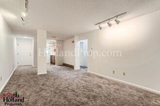 12618 NW Barnes Rd in Portland, OR - Building Photo - Building Photo