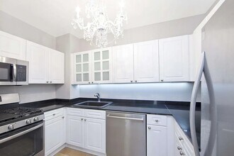 225 Rector Pl in New York, NY - Building Photo - Building Photo