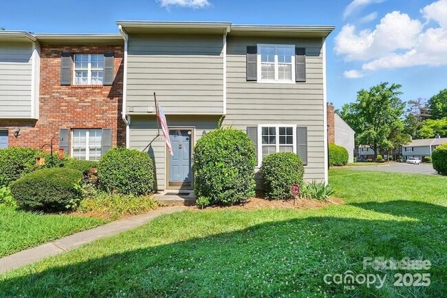 6044 Heath Valley Rd in Charlotte, NC - Building Photo - Building Photo