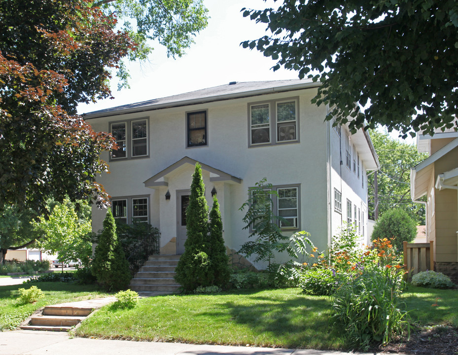 2901 34th Ave S in Minneapolis, MN - Building Photo