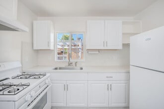 11358 Acala Ave in San Fernando, CA - Building Photo - Building Photo