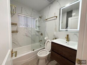 30-42-42 50th St in Queens, NY - Building Photo - Building Photo