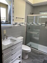 395 E 15th Ave in Columbus, OH - Foto de edificio - Building Photo