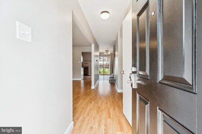 7660 Arbory Ct in Laurel, MD - Foto de edificio - Building Photo