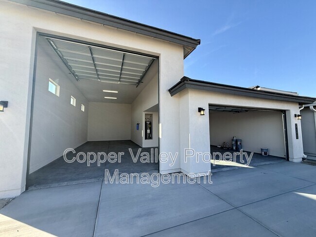 20292 W Hazelwood St in Litchfield Park, AZ - Building Photo - Building Photo