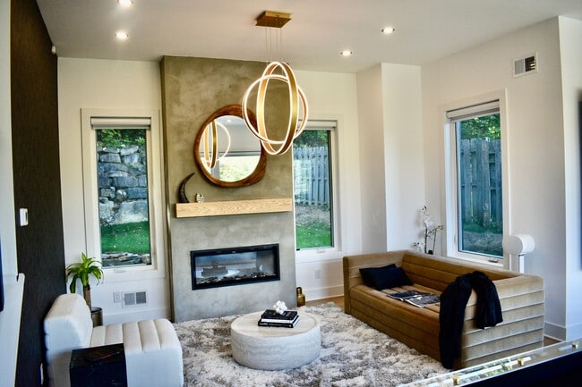 property at 301 Kingsland Rd