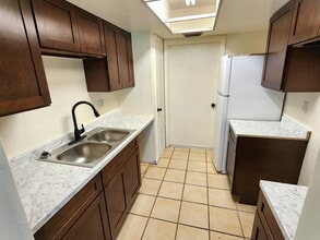 115 Coral Way E, Unit C in Indialantic, FL - Foto de edificio - Building Photo