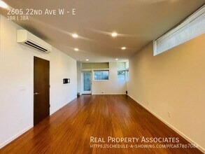 2605 22nd Ave W in Seattle, WA - Building Photo - Building Photo