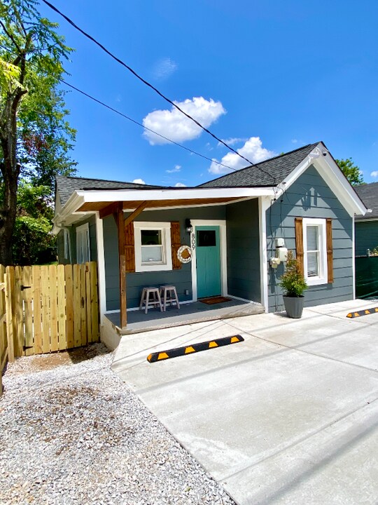 809 W 40th St in Chattanooga, TN - Building Photo