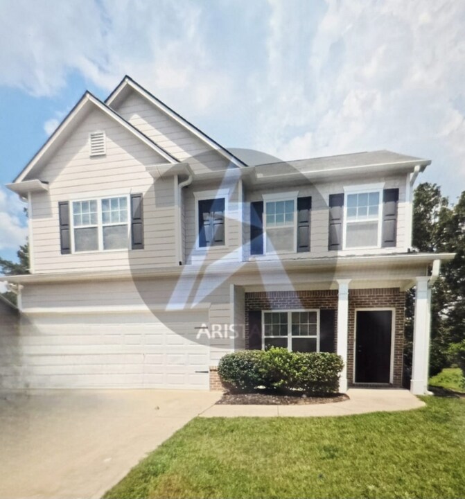 208 Persian Ivy Way in Dallas, GA - Building Photo