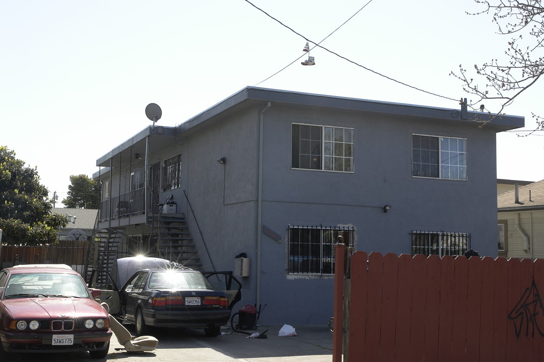 1626 65th Ave in Oakland, CA - Building Photo