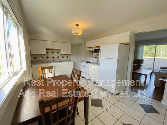 24 Little Wedeene St in Kitimat, BC - Building Photo - Building Photo