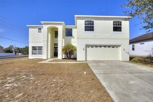 101 Big Black Dr in Poinciana, FL - Building Photo