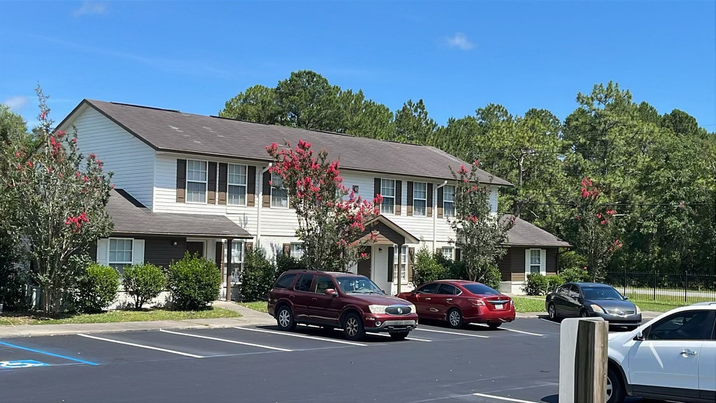 Coastal Point Residential in Darien, GA - Building Photo