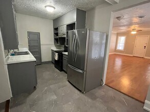 205 W K St in Russellville, AR - Building Photo - Building Photo
