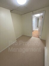 106 Woodside Green in Stamford, CT - Building Photo - Building Photo