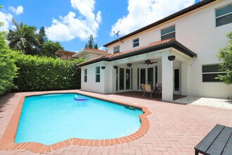 15270 SW 115th Terrace in Miami, FL - Building Photo - Building Photo
