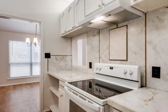 500 Norwood Pl in Arlington, TX - Building Photo - Building Photo