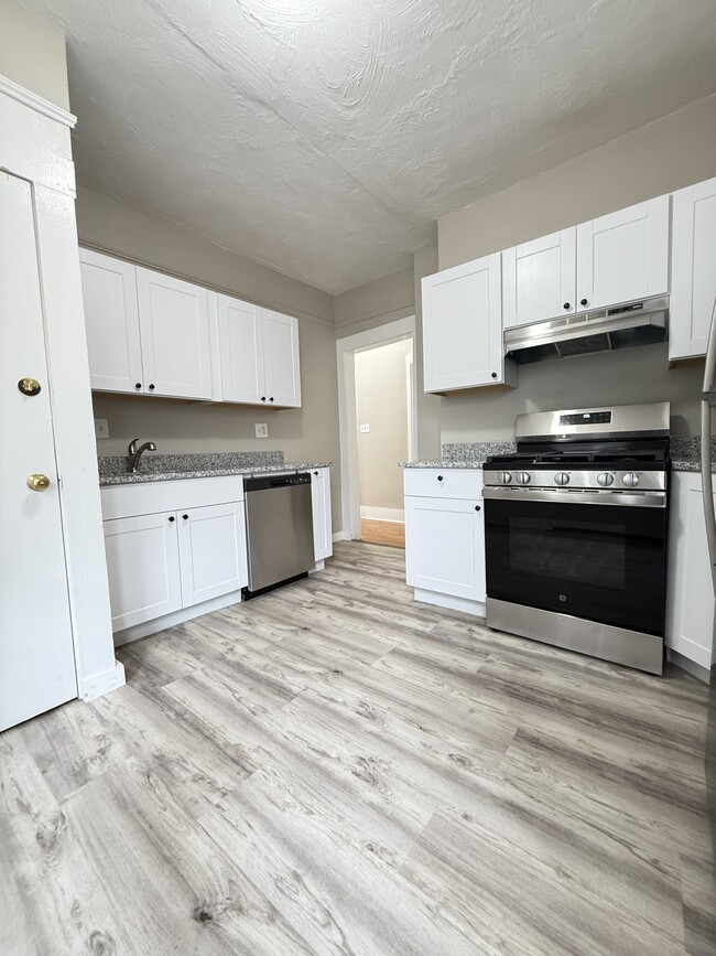 6 Bowdoin Park, Unit #1,