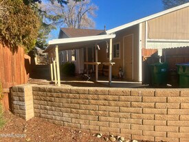 1995 Trainer Wy in Reno, NV - Building Photo