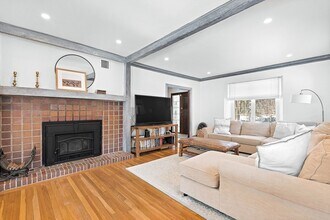 23 Jefferson Rd in Winchester, MA - Building Photo - Building Photo