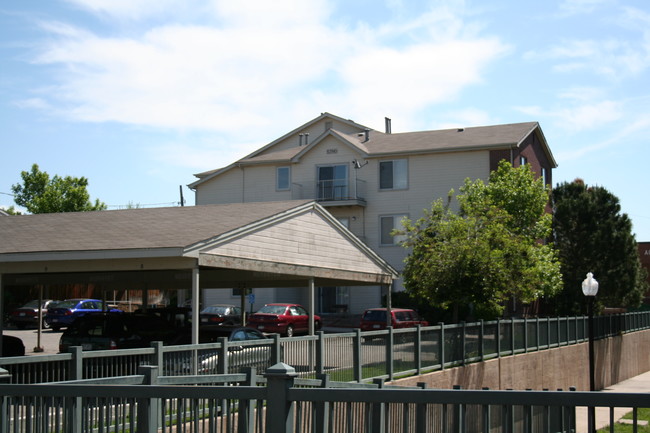 South Creek Apartments in Littleton, CO - Building Photo - Building Photo