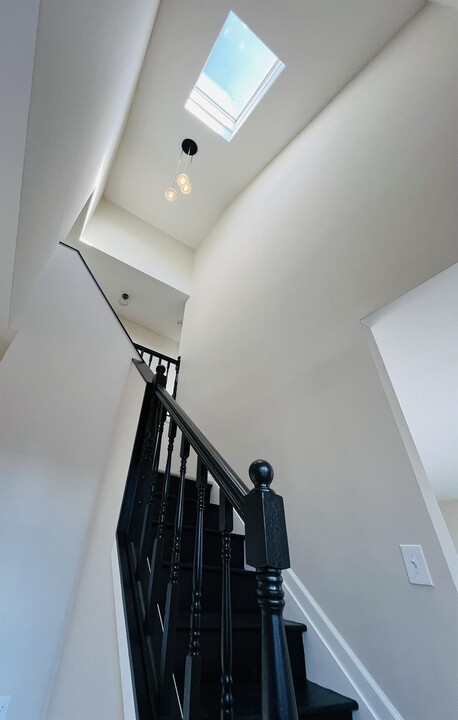29 Columbo Dr in Babylon, NY - Building Photo