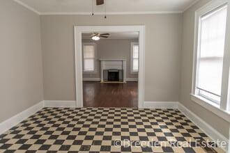 215 Lenoir St in Morganton, NC - Building Photo - Building Photo