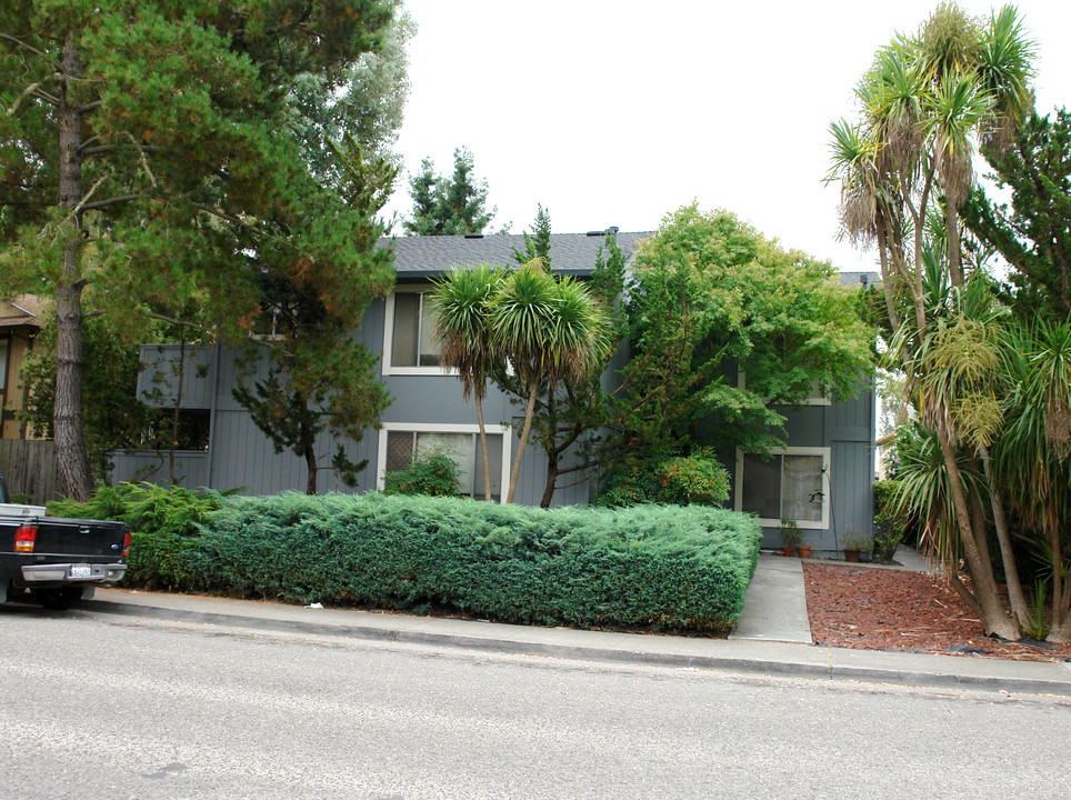 1015 Civic Center in Rohnert Park, CA - Building Photo