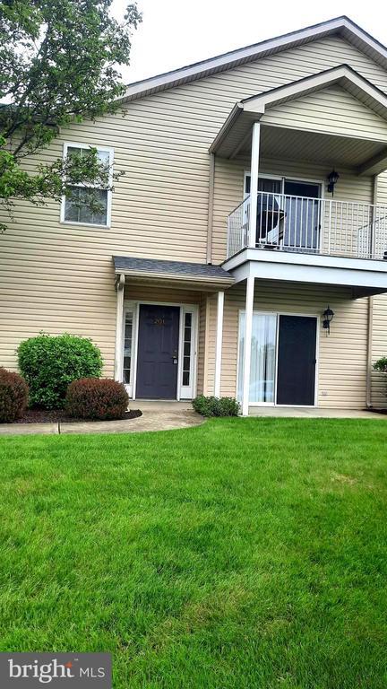 201 Sparrow Rd in Hummelstown, PA - Building Photo - Building Photo