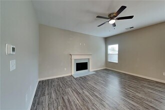 354 Hawthorn Dr in Dallas, GA - Building Photo - Building Photo