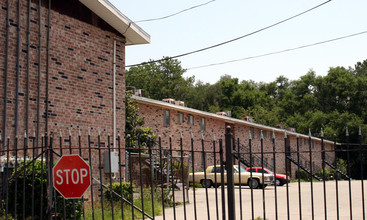 Peoples Choice Apartments LLC in Jacksonville, FL - Building Photo - Building Photo