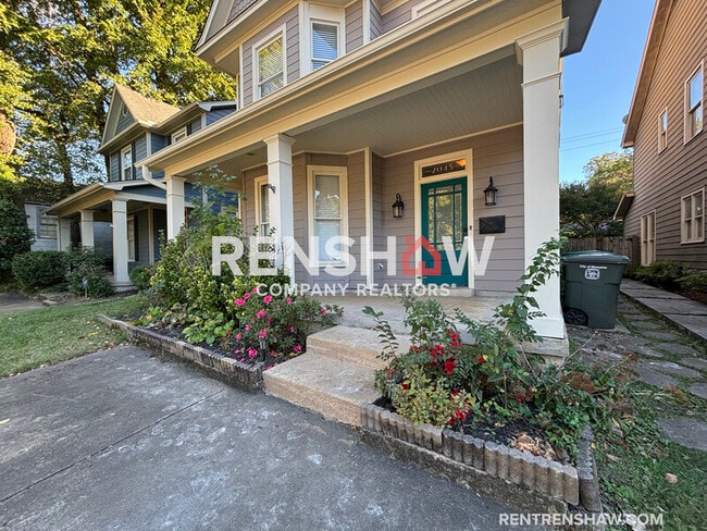 2043 Peabody Ave in Memphis, TN - Building Photo - Building Photo