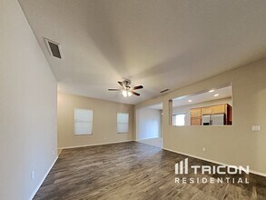 374 E Yellow Wood Ave in San Tan Valley, AZ - Building Photo - Building Photo
