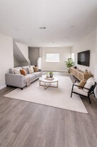 6722 Simpson Ave in North Hollywood, CA - Building Photo