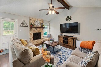 504 Buffalo Pass in Round Rock, TX - Building Photo - Building Photo