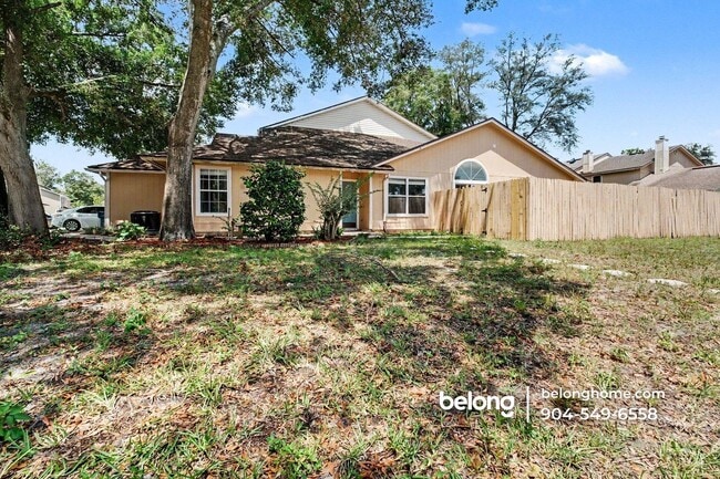 property at 7641 Rain Forest Dr N