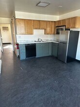 FAIRVIEW - AVAILABLE JULY 2024 in Bloomington, IN - Foto de edificio - Building Photo